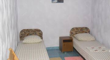 Фото номера &amp;quot;Бюджетный&amp;quot;  Гостиница Guest House Meredian г. Заозёрное 2