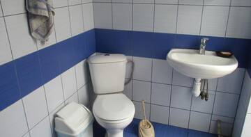 Фото номера Бюджетный трехместный номер Гостевой дом СимСим г. Заозёрное 7