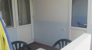 Фото номера Стандартный трехместный номер Гостевой дом Inn Almaz г. Заозёрное 4