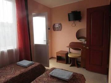 Фото номера Двухместный номер с 2 отдельными кроватями Гостиница Guest House Ada-Hajal г. Заозёрное 3