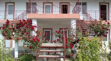 Фото номера Двухместный номер с 1 кроватью Гостиница Guest House Ada-Hajal г. Заозёрное 2