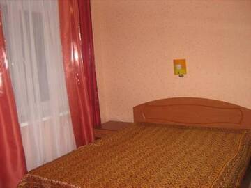 Фото номера Двухместный номер с 1 кроватью Гостиница Guest House Ada-Hajal г. Заозёрное 3