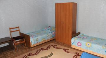 Фото номера Стандартный двухместный номер с 2 отдельными кроватями Гостиница Melrose Hotel г. Заозёрное 2
